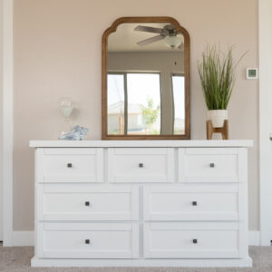 white shaker dresser with 7 drawers